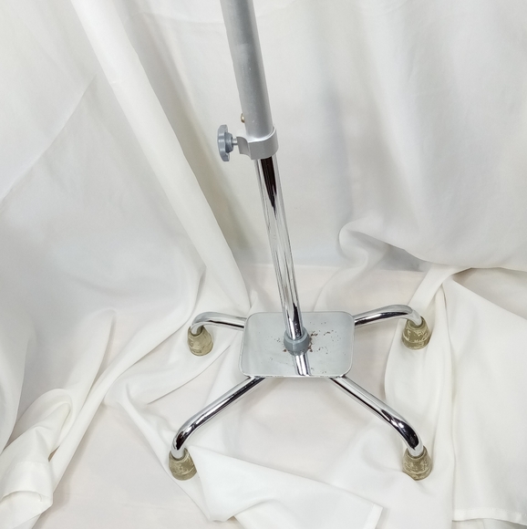 Carex Large Base Offset Height Adjustable Silver Quad Cane - Picture 6 of 14
